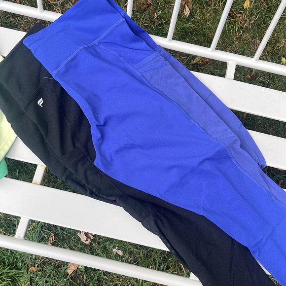 Bundle of 5 Fabletics NWOT Women's Shorts and Leggings size XL & XXL - Picture 5 of 5